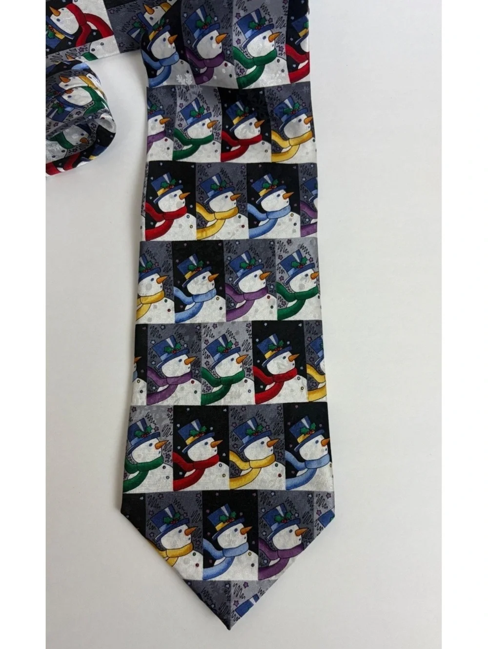 Vintage “Shades of the season”- Snowman necktie